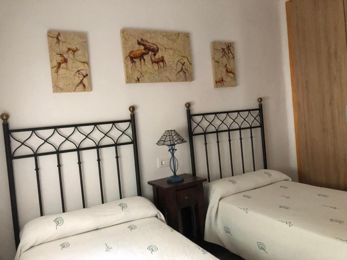 Hostal-Restaurante Fogon De Gredos Guisando Ngoại thất bức ảnh