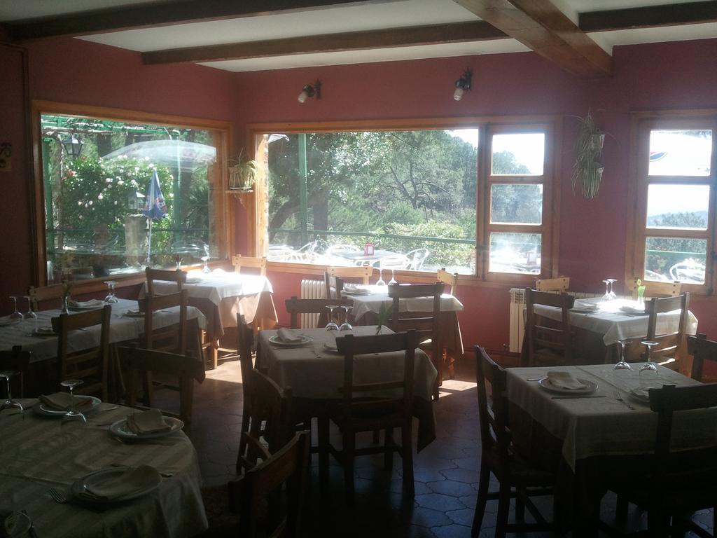 Hostal-Restaurante Fogon De Gredos Guisando Ngoại thất bức ảnh
