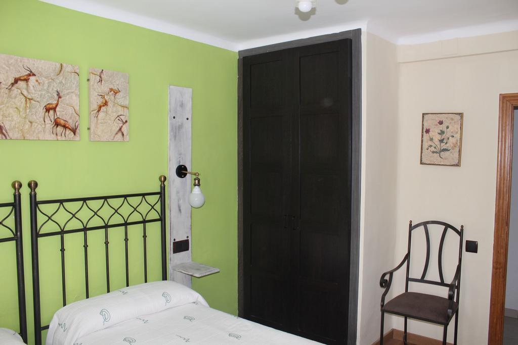 Hostal-Restaurante Fogon De Gredos Guisando Ngoại thất bức ảnh